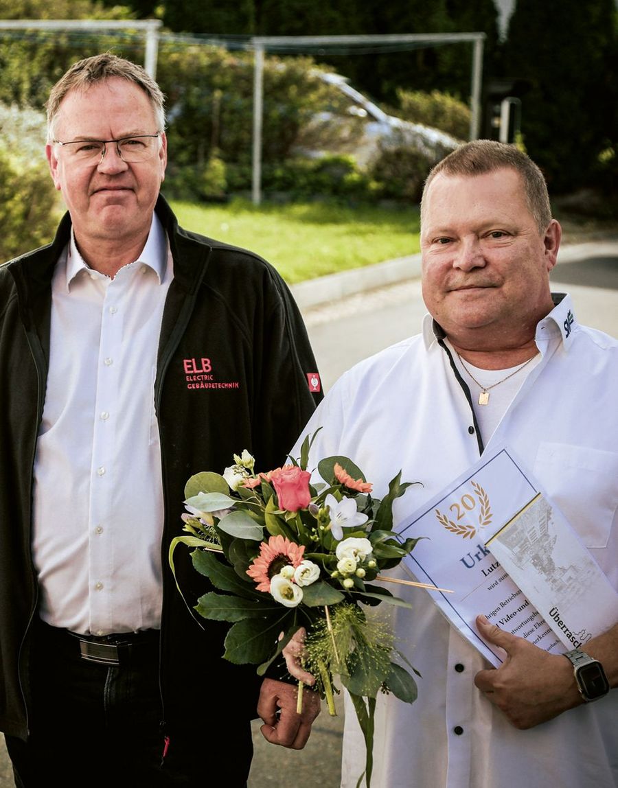 Jürgen Baer und Lutz Bruhn, Geschäftsführer der Electric ELB Gebäudetechnik GmbH sowie der SMH Video- und Parksysteme GmbH Jürgen Baer und Lutz Bruhn, Geschäftsführer der Electric ELB Gebäudetechnik GmbH sowie der SMH Video- und Parksysteme GmbH