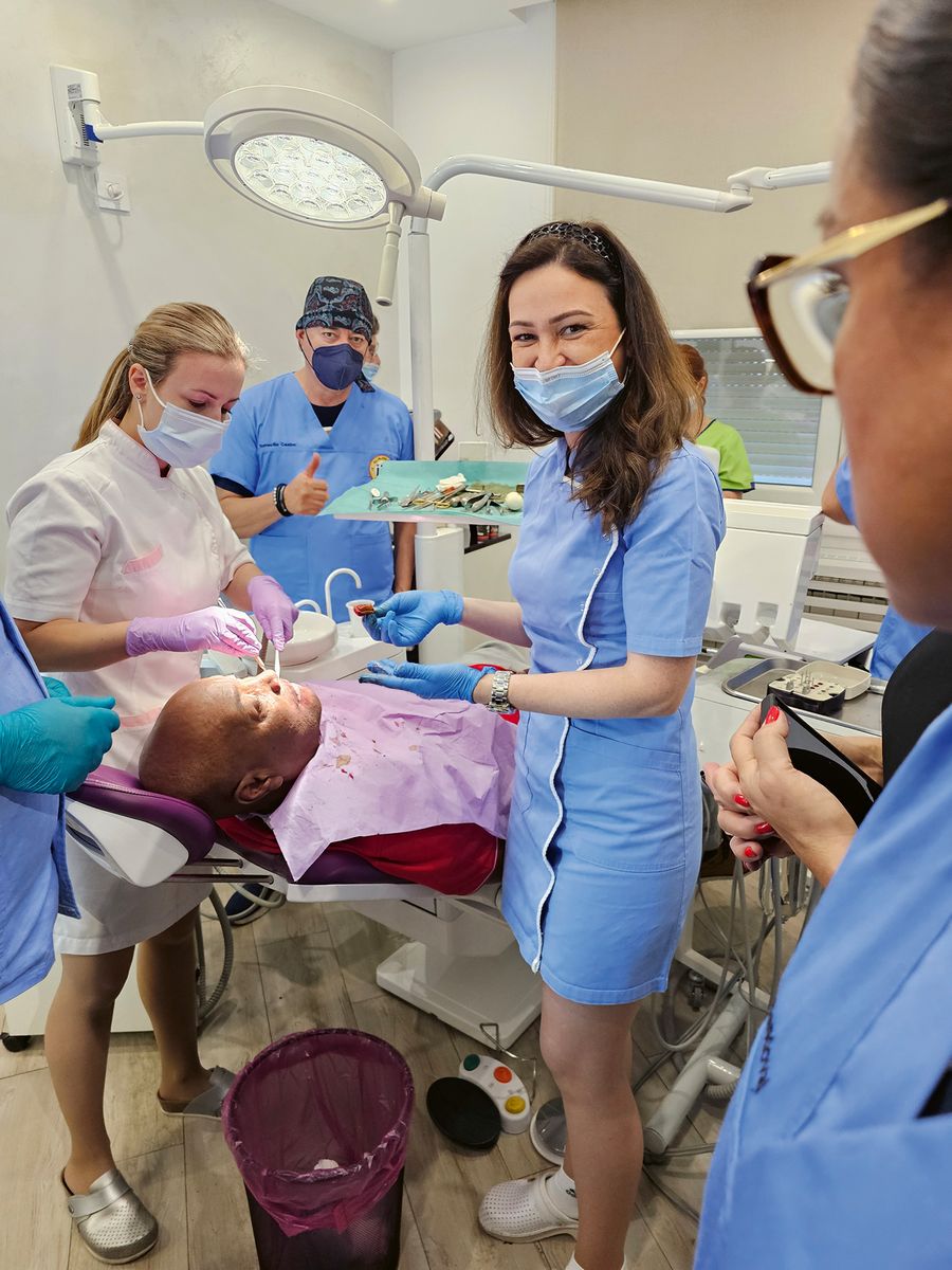Dr. Ihde Dental AG Klinische Ausbildung Dr. Ihde Dental AG Klinische Ausbildung