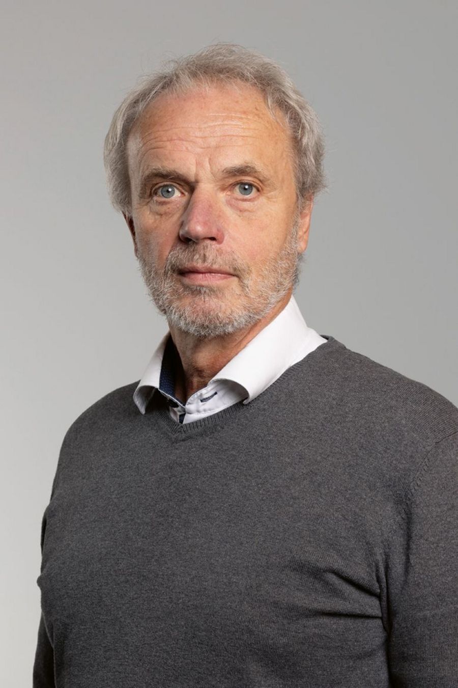 Dr. Peter Czurratis, Gründer der PVA TePla Analytical Systems GmbH und Metrologie-Experte der PVA TePla Gruppe Dr. Peter Czurratis, Gründer der PVA TePla Analytical Systems GmbH und Metrologie-Experte der PVA TePla Gruppe