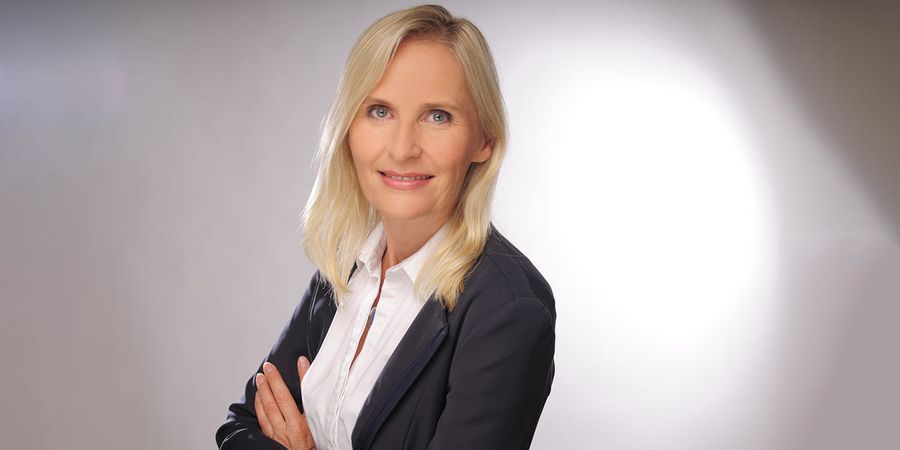 Mirjam Rösch, Geschäftsführerin HOYA Lens Deutschland GmbH Mirjam Rösch, Geschäftsführerin HOYA Lens Deutschland GmbH