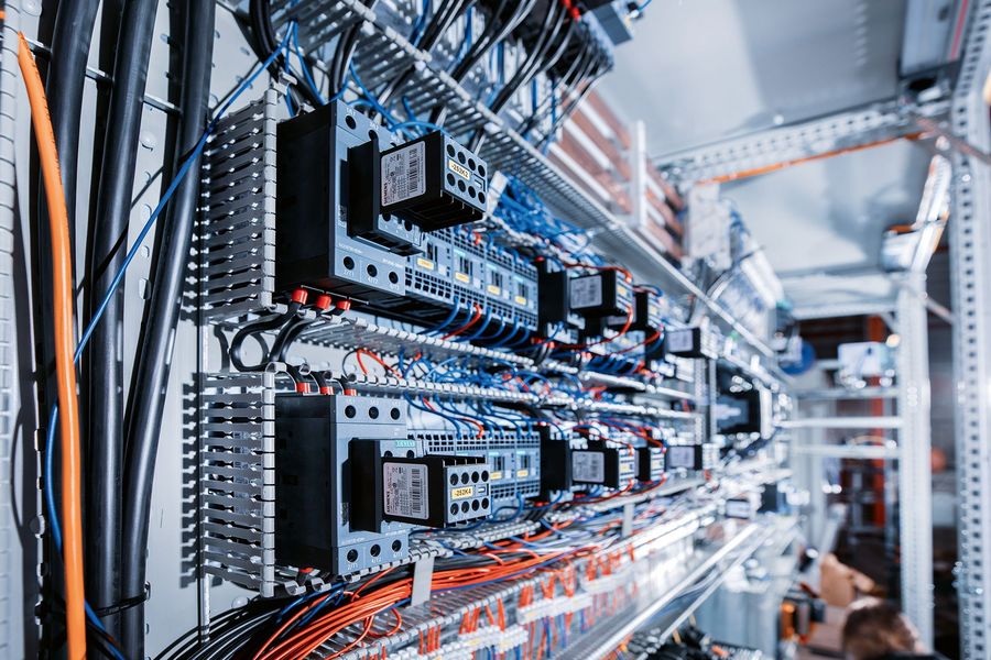 Immer unter Strom –  da sind wir die Experten