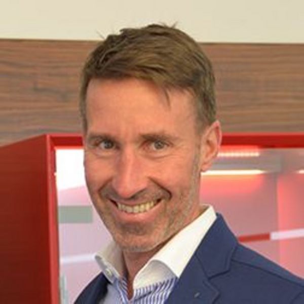 Tobias Heitz Geschäftsführender Gesellschafter Tobias Heitz Geschäftsführender Gesellschafter