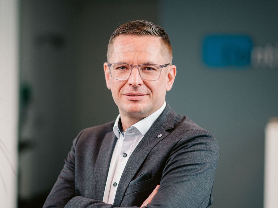 „Menschen erfolgreich machen“ „Menschen erfolgreich machen“