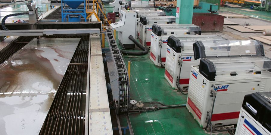 KMT GmbH - KMT Waterjet Systems Waterjet-Pumpen KMT GmbH - KMT Waterjet Systems Waterjet-Pumpen