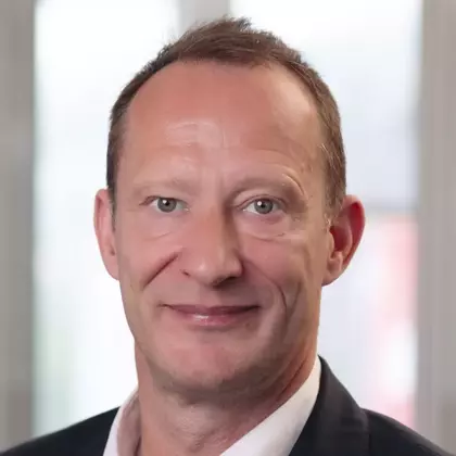 Dr. Holger von Both