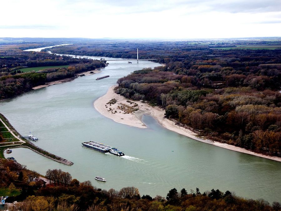 Die Zukunft der Wasser-straße nachhaltig gestalten Die Zukunft der Wasser-straße nachhaltig gestalten