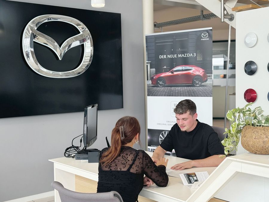 Coenen Motors GmbH Beratungsgespräch Coenen Motors GmbH Beratungsgespräch