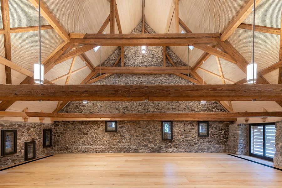 Vögeli Holzbau AG Karrenstall Saal Lägern Vögeli Holzbau AG Karrenstall Saal Lägern