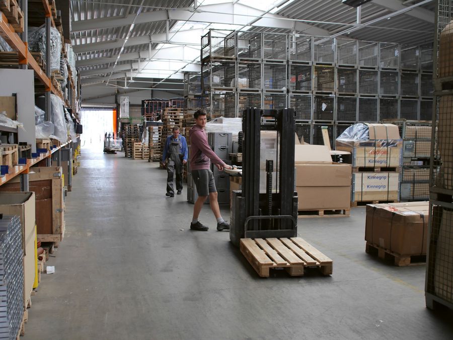 Suer Nutzfahrzeugtechnik GmbH & Co. KG Produktion